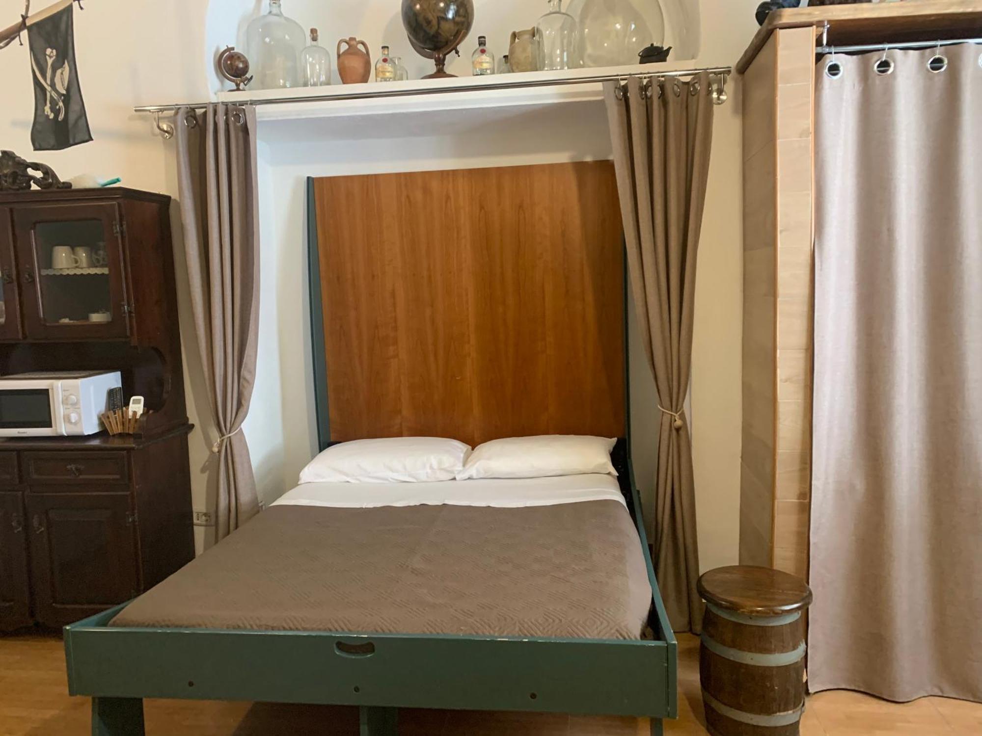 Apartamento La Tana Dei Pirati 2 Nápoles Exterior foto